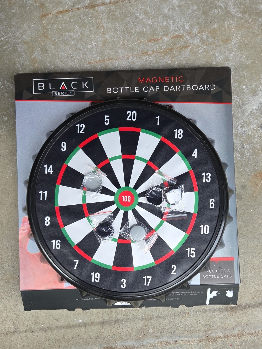 Magnetic Bottle Cap Dartboard - Black/White/Green